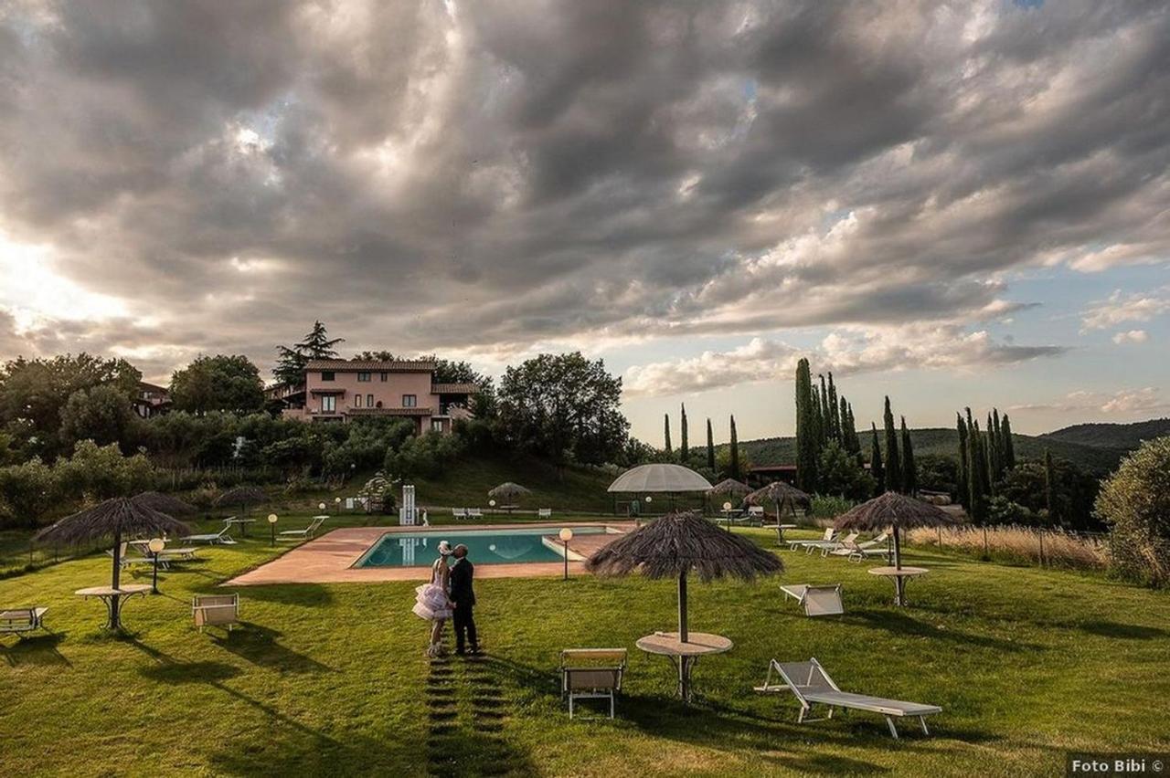 Agriturismo Poggio Corbello La Pesta Exterior photo