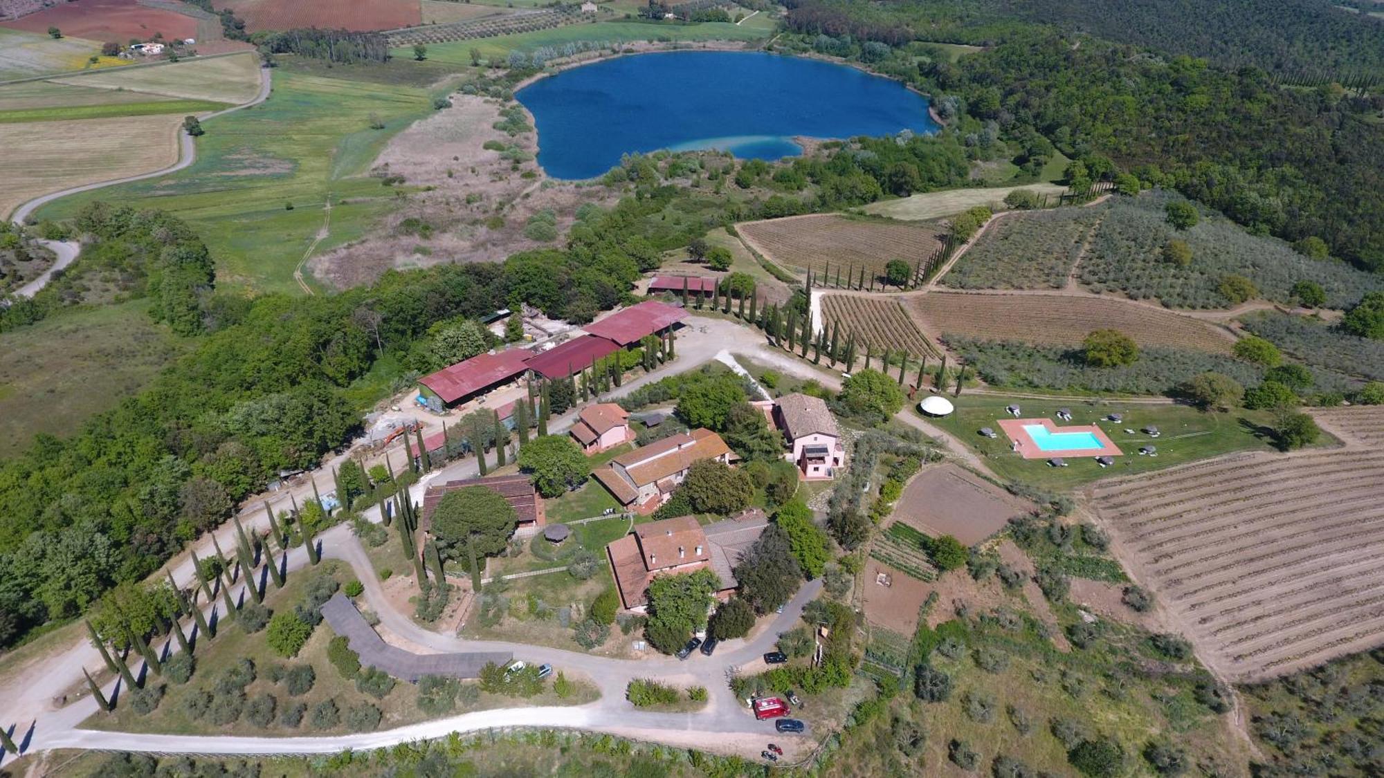 Agriturismo Poggio Corbello La Pesta Exterior photo
