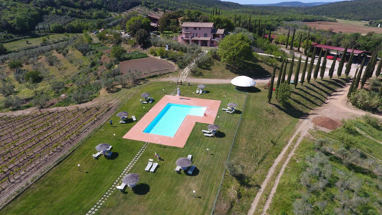 Agriturismo Poggio Corbello La Pesta Exterior photo