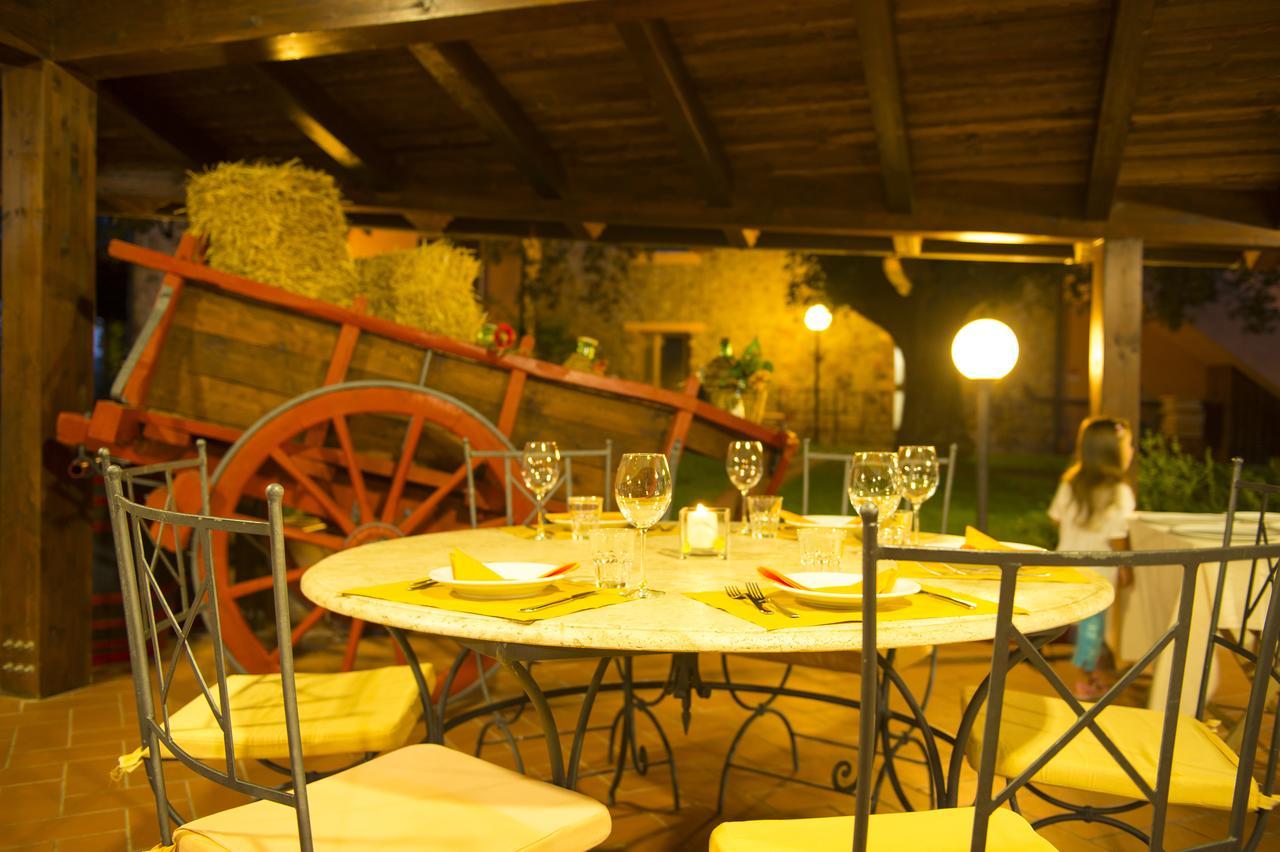 Agriturismo Poggio Corbello La Pesta Exterior photo